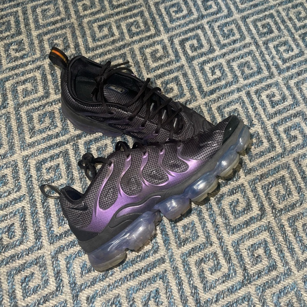Nike Air Vapor Max Plus - Eggplant Color way. Size 8.5.